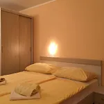 Sandra 3*