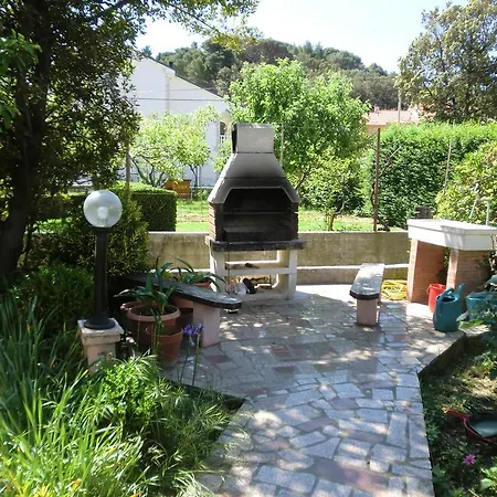 Sandra Guest house Rab Town