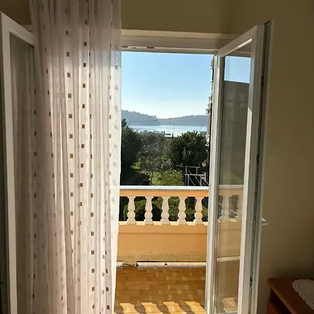 Sandra Gostinjska kuća 3*