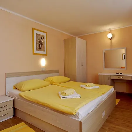 Sandra Guest house