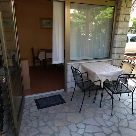 Sandra Guest house Rab Town