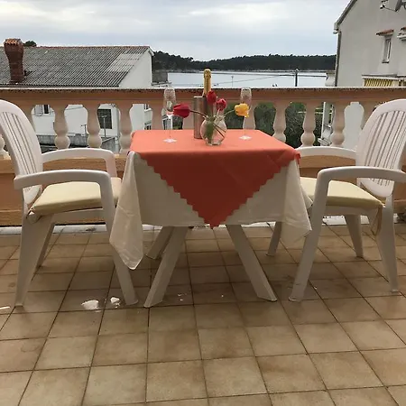 Πανσιόν Sandra 3*