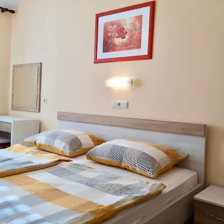Guest house Sandra 3*