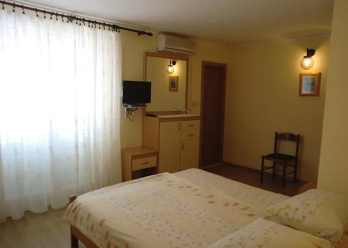 Gostinjska kuća Sandra 3*