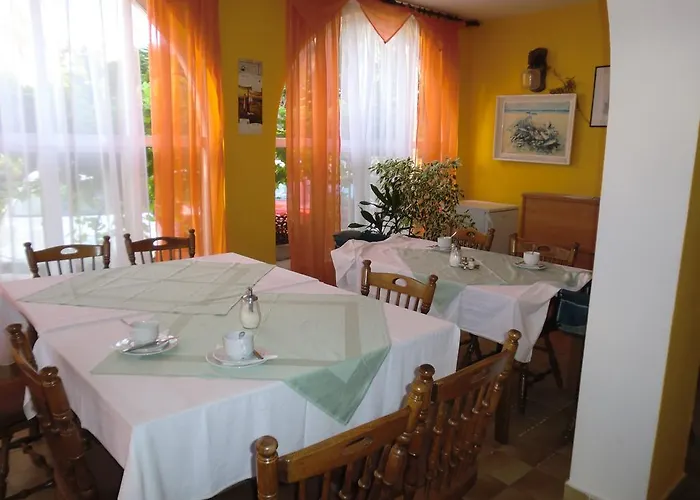 Sandra Gostinjska kuća Rab Town