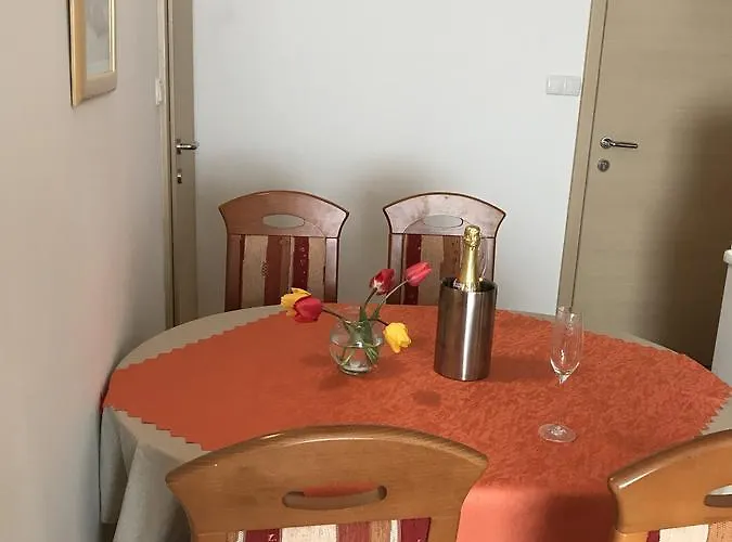 Sandra Gostinjska kuća 3*