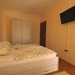 Sandra