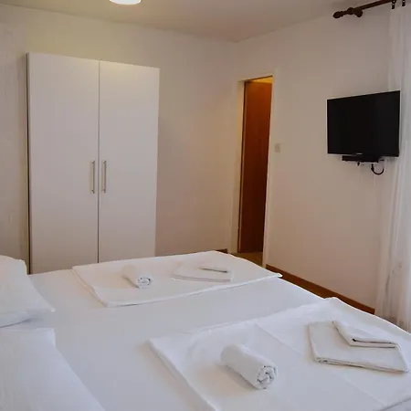 Gostinjska kuća Sandra Rab Town
