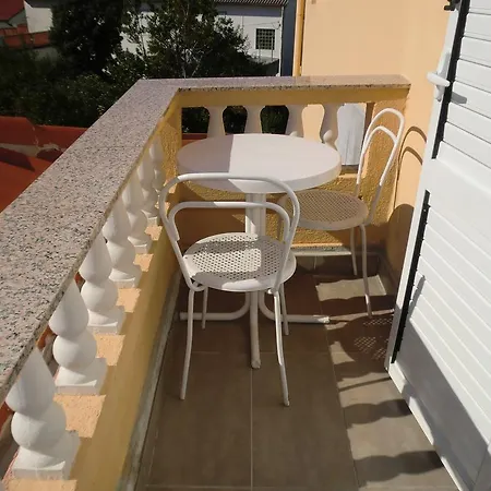 Sandra Gostinjska kuća Rab Town