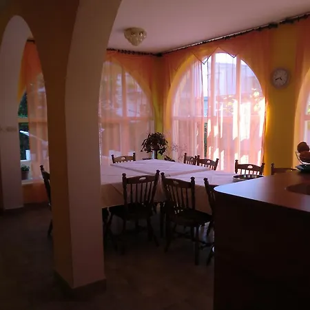 Gostinjska kuća Sandra Rab Town